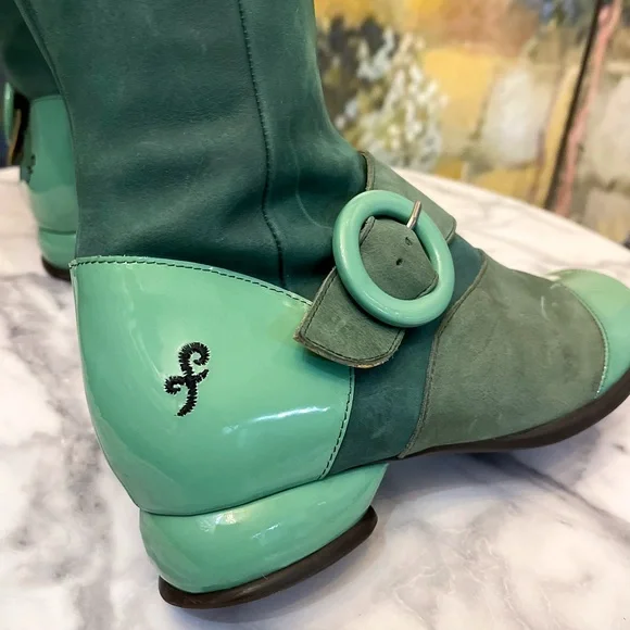 John Fluevog Fellowship Carol Tall Leather Buckle Zip Boots Green 7.5 GUC - Picture 7 of 10